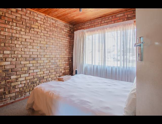 13 BEDROOM GUEST HOUSE FOR SALE IN JATNIEL